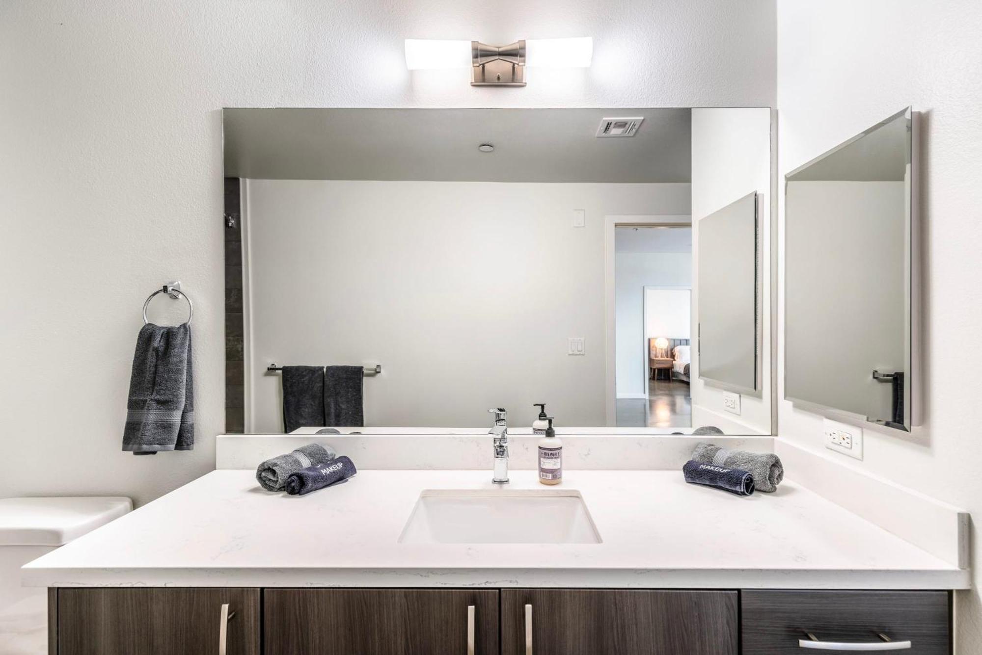 New 2Br Luxury Apartment Hollywood Лос-Анджелес Экстерьер фото